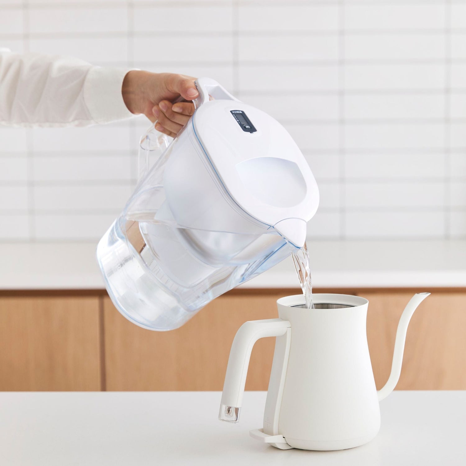 Усны шүүлтүүртэй сав